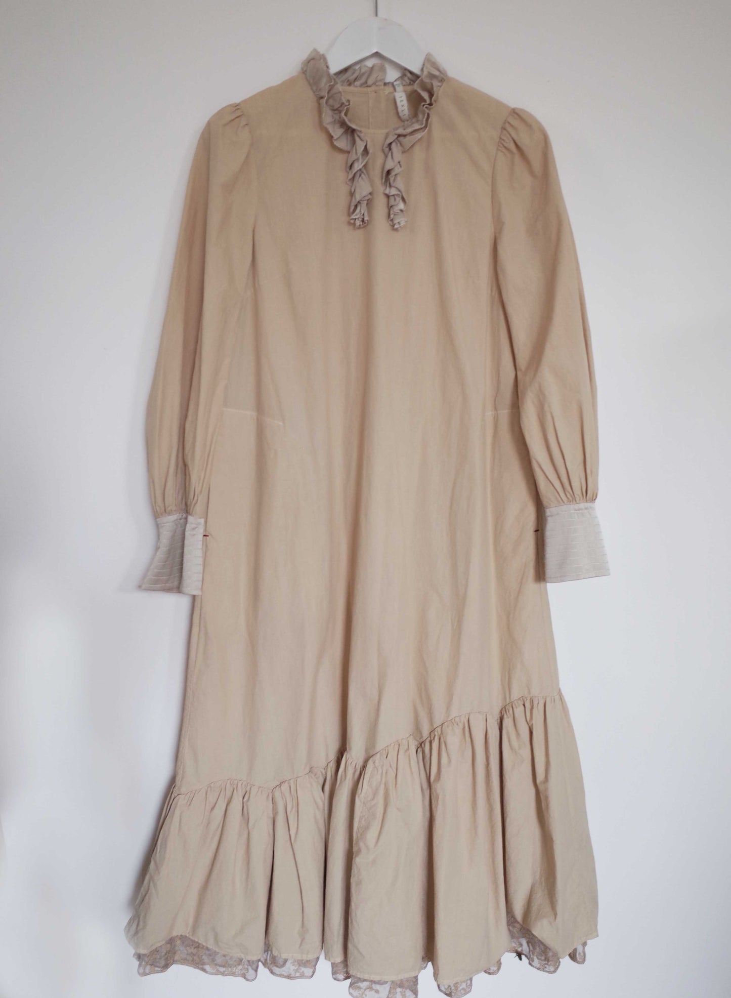 Mae dress