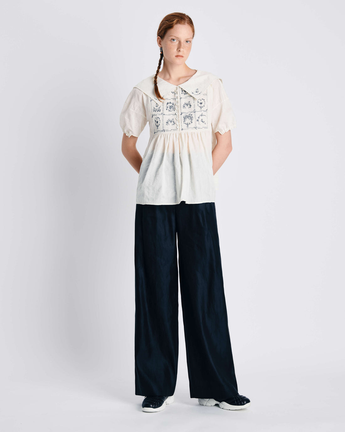 LOOK 23