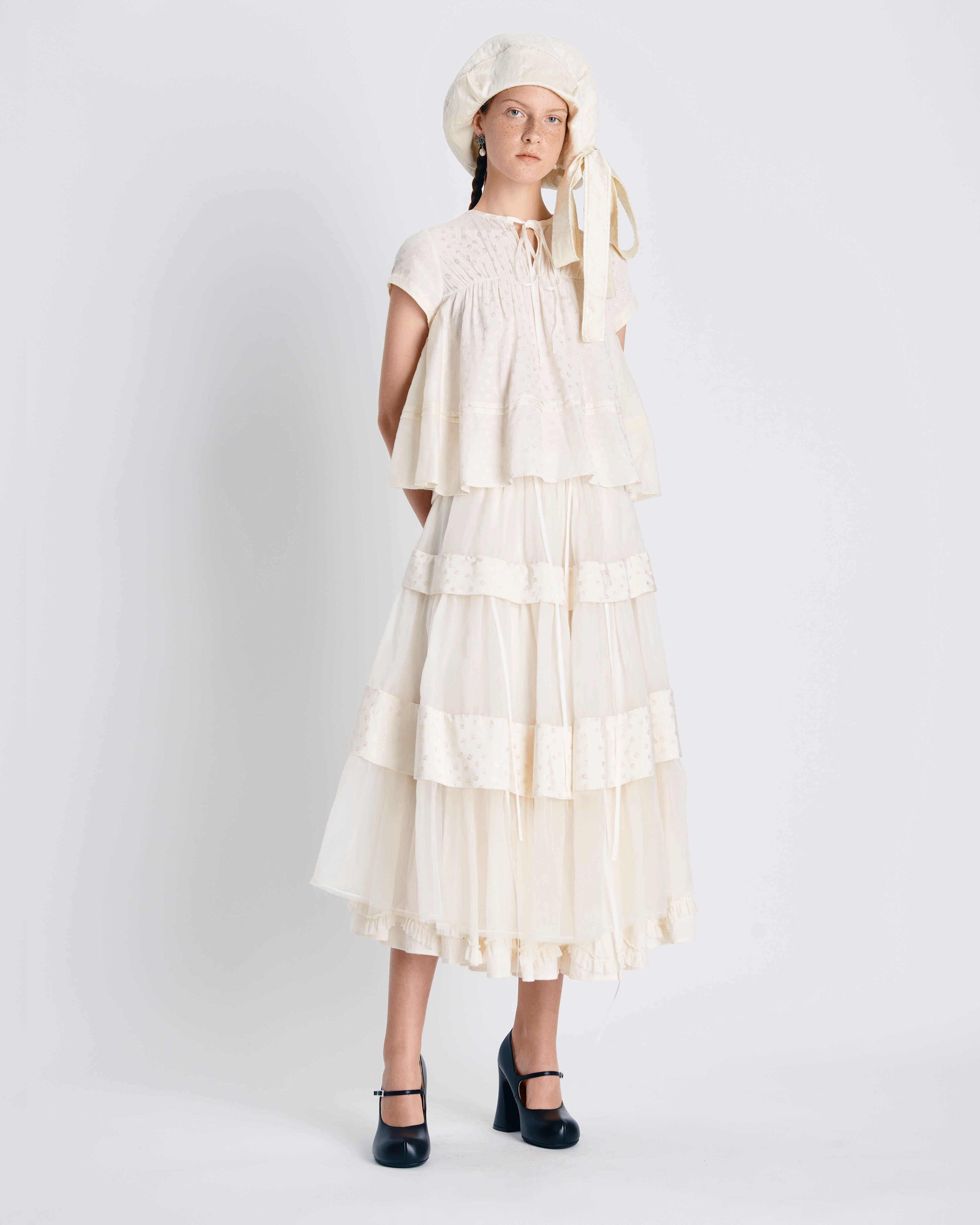 LOOK 17