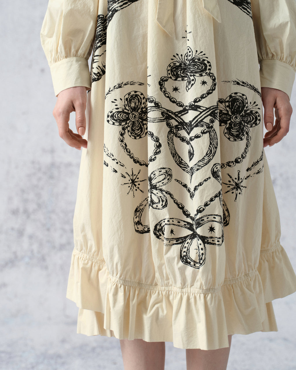 Harune dress long sleves