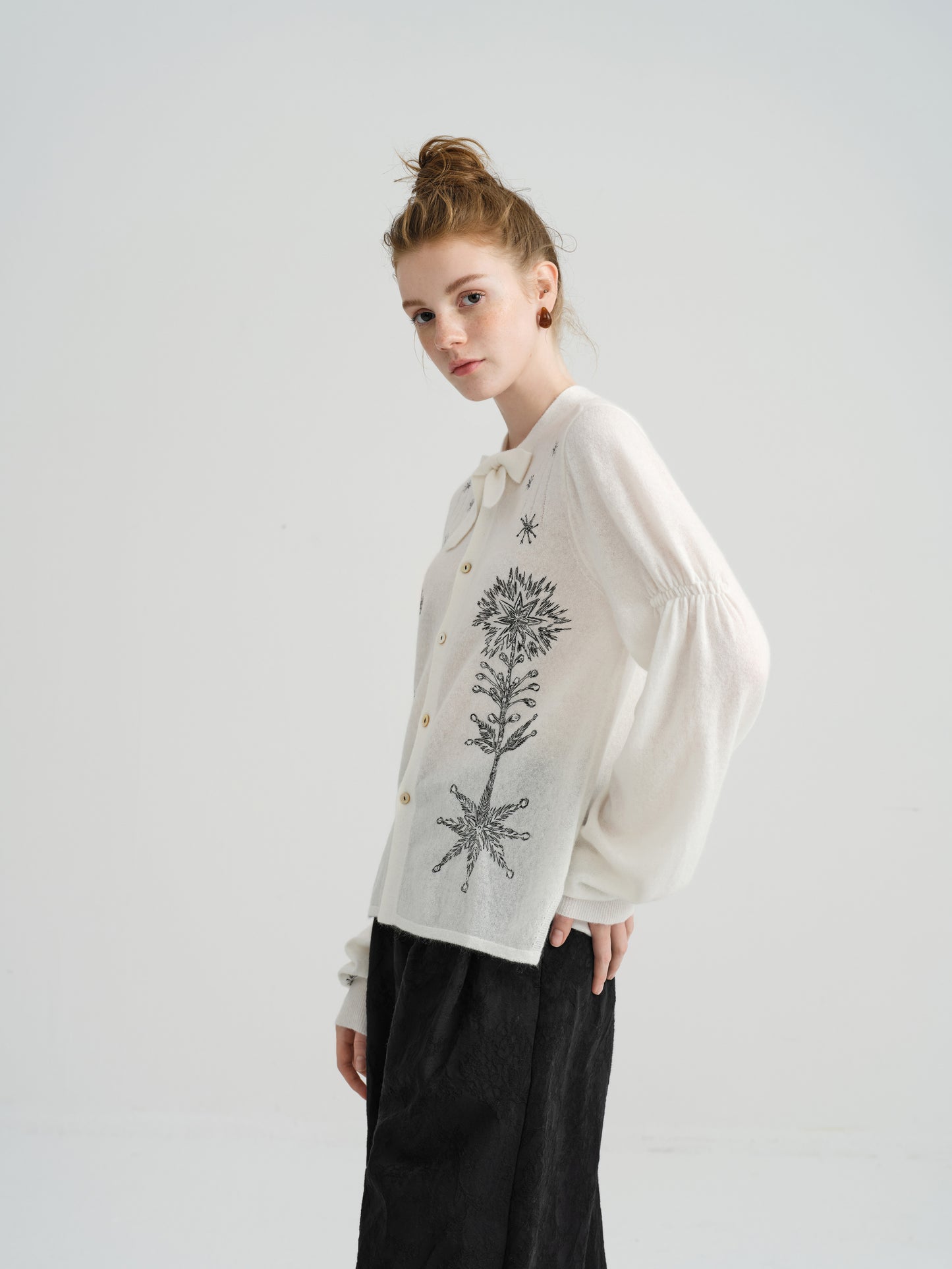 Harune's Bow Cardigan White