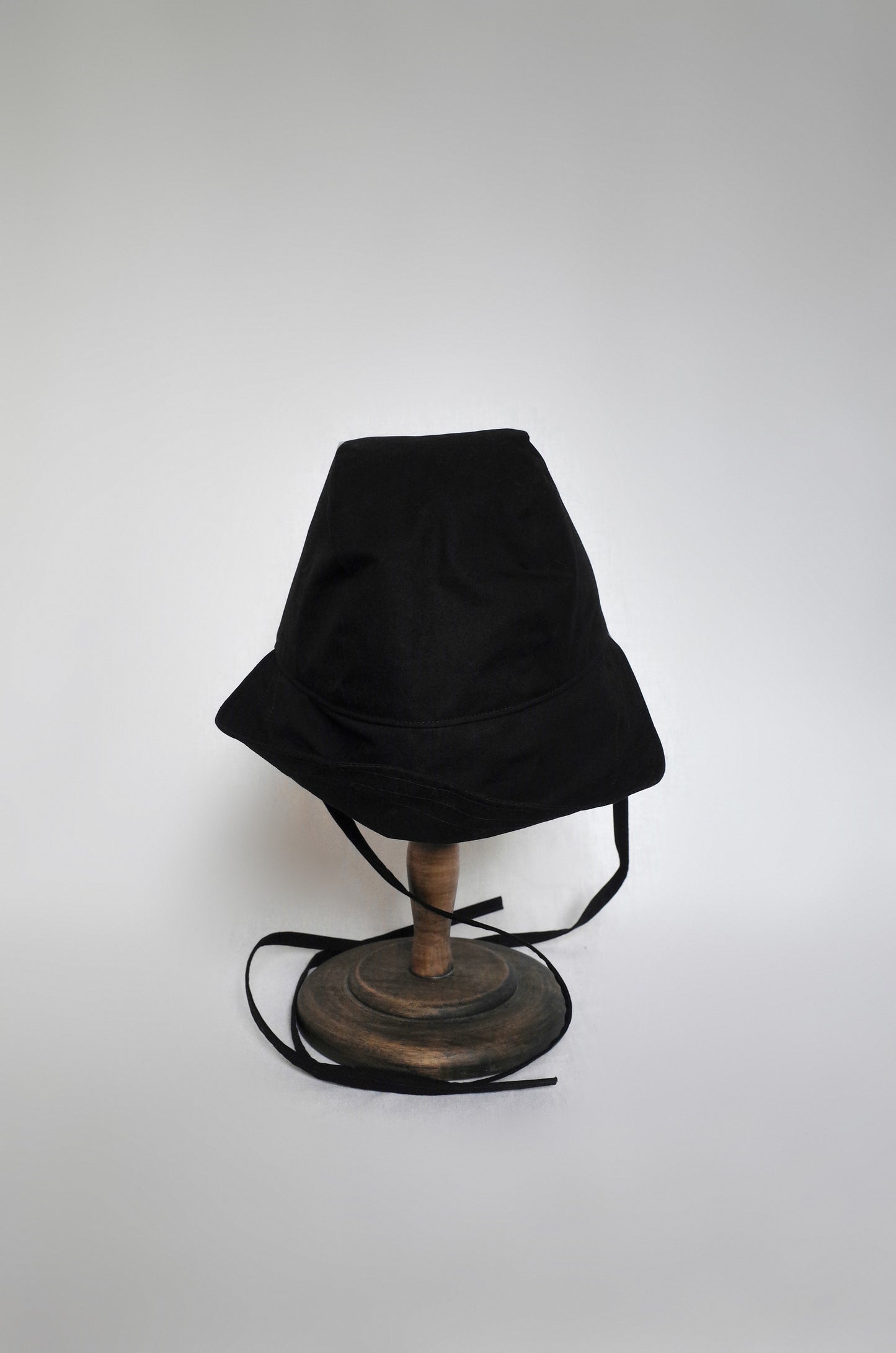 Bonnet Hat - Black