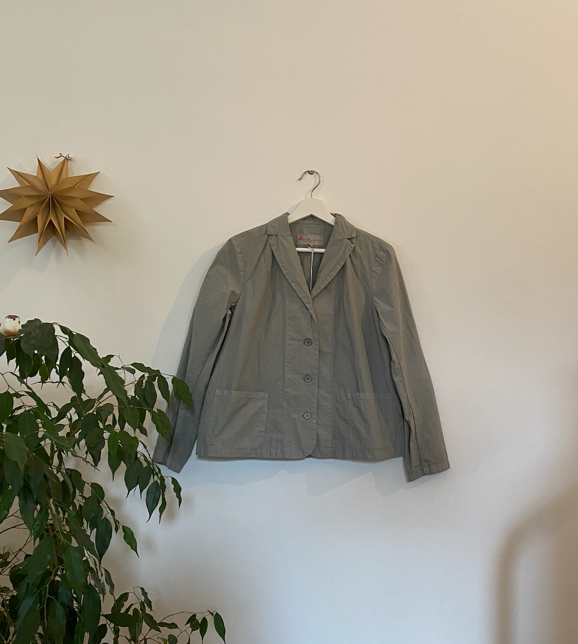 VESTE LALA & H