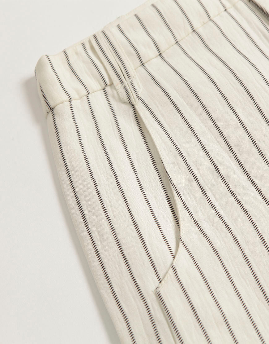 rp0303131 white stripe detail1